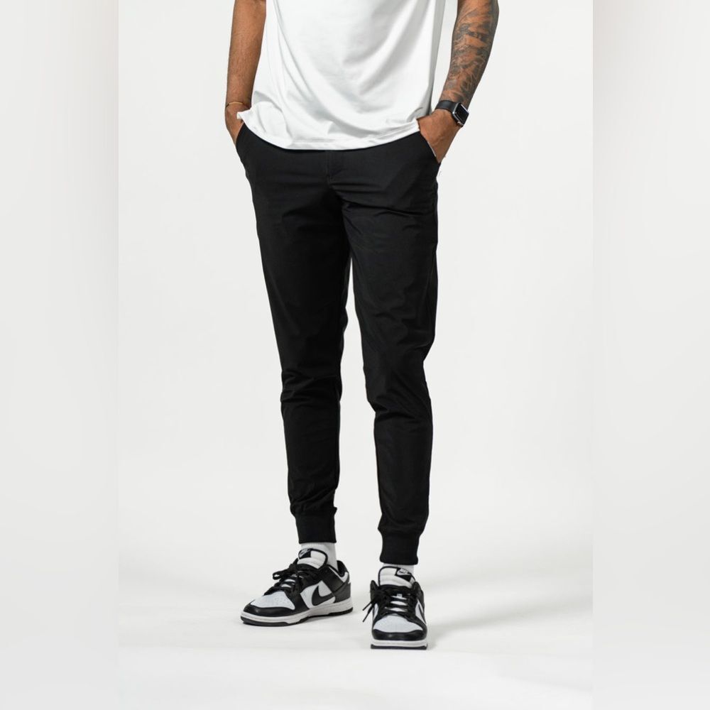 Royalty Men's Golf Black Joggers